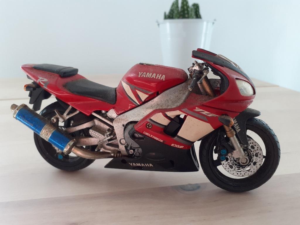 Yamaha YZF R1 Figurine (Category: Vehicle & Diecast Models) located in Paranaque City. Submitted by donjuan_thegreat (Listing ID 1144813566, Image 2). Description: Item in very good vintage condition Broken windshield and light as seen in pics Handle has damage Purchased in Paris Material: Dimensions: W 6 cm H 9.5 cm L 17 cm For pick-up in UPS 5 Paranaque or can ship at buyers expense.