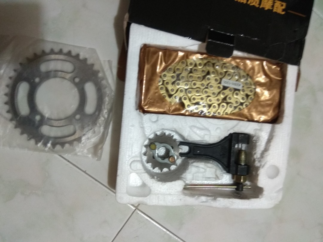 All generation YBR 125 sprocket chain set, Motorcycles, Motorcycle