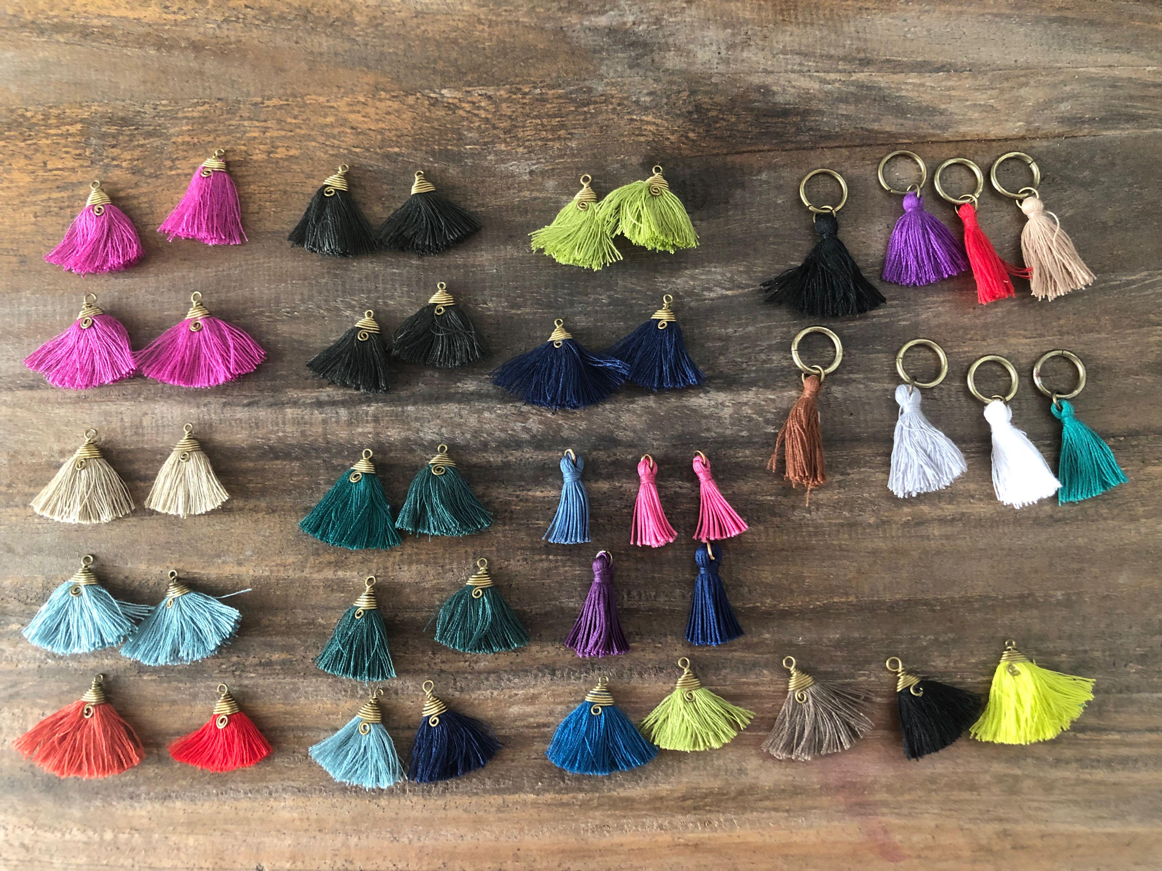 Assorted handmade tassels with brass details (Category: Handmade Craft) located in Muntinlupa City. Submitted by declutter_with_me (Listing ID 1144863120, Image 1). Description: Assorted tassels with brass details Length: 1” Can be used for accessory making. .