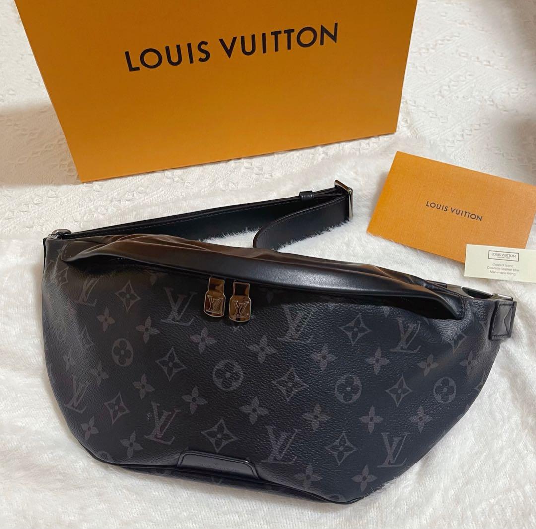 Louis Vuitton LV Discovery Bumbag M44336, Luxury, Bags & Wallets on  Carousell