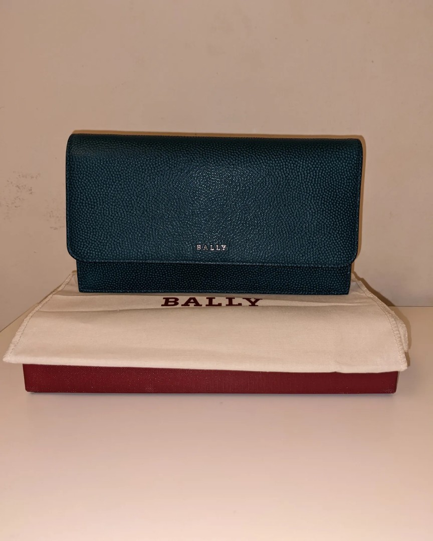 Bally Stafford Leather Crossbody Bag, Luxury, Bags & Wallets on Carousell