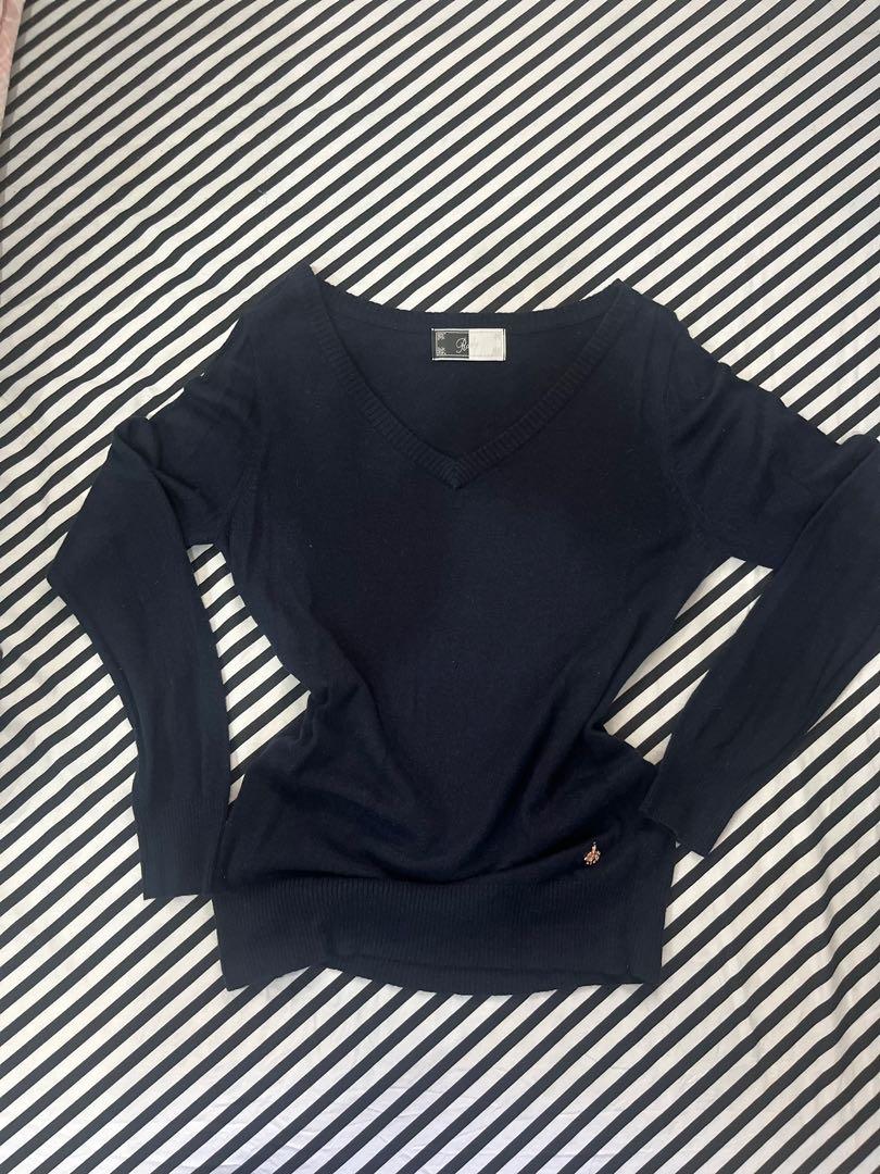 Basic Tee (Category: Shirts) located in Kota Kinabalu. Submitted by tinorked (Listing ID 1144884129, Image 1). Description: Basic Tee Material mcm Knitware yg nipis tapi x jarang Warna darkblue-black Ada gold charm kat tepi bawah baju Material ada bulu2 manja bukan sebab pemakaian. Not for fussy buyer sbb murah dh ni #tshirt #knitware #basic #bajumurah.