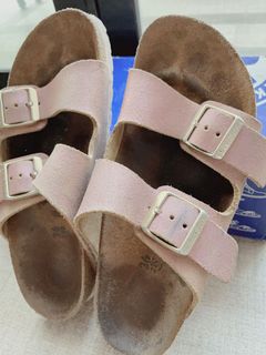 (Category: ) located in . Submitted by loveexpensive (Listing ID 1144881138, Image 1). Description: .