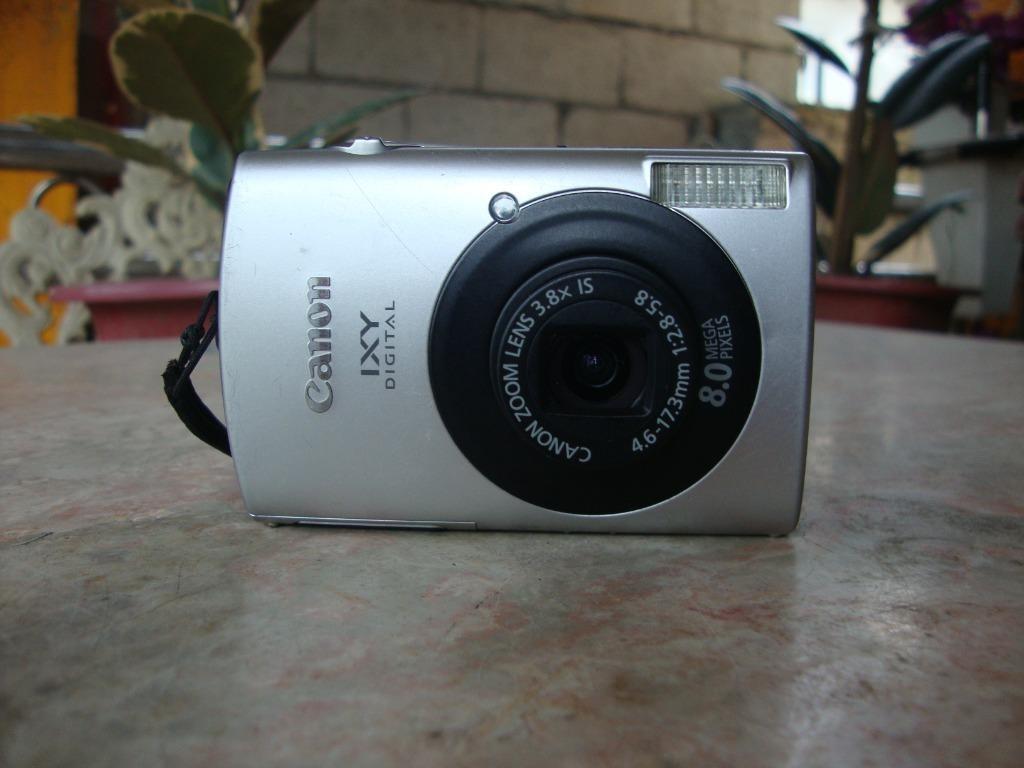 Canon IXY Digital 910 IS 8.0 Mega Pixelmp Digital Camera