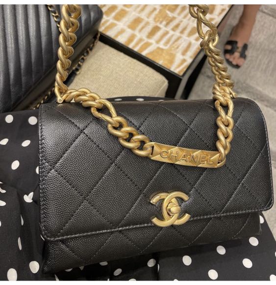 Chanel Bag Black mini flap bag 21B Fall / Winter 2021 Collection, Women ...