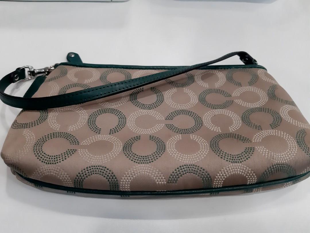 coach pouch bag, Women's Fashion, Bags & Wallets, Purses & Pouches on