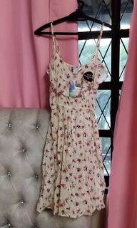 (Category: ) located in . Submitted by karrashop (Listing ID 1144956869, Image 1). Description: .