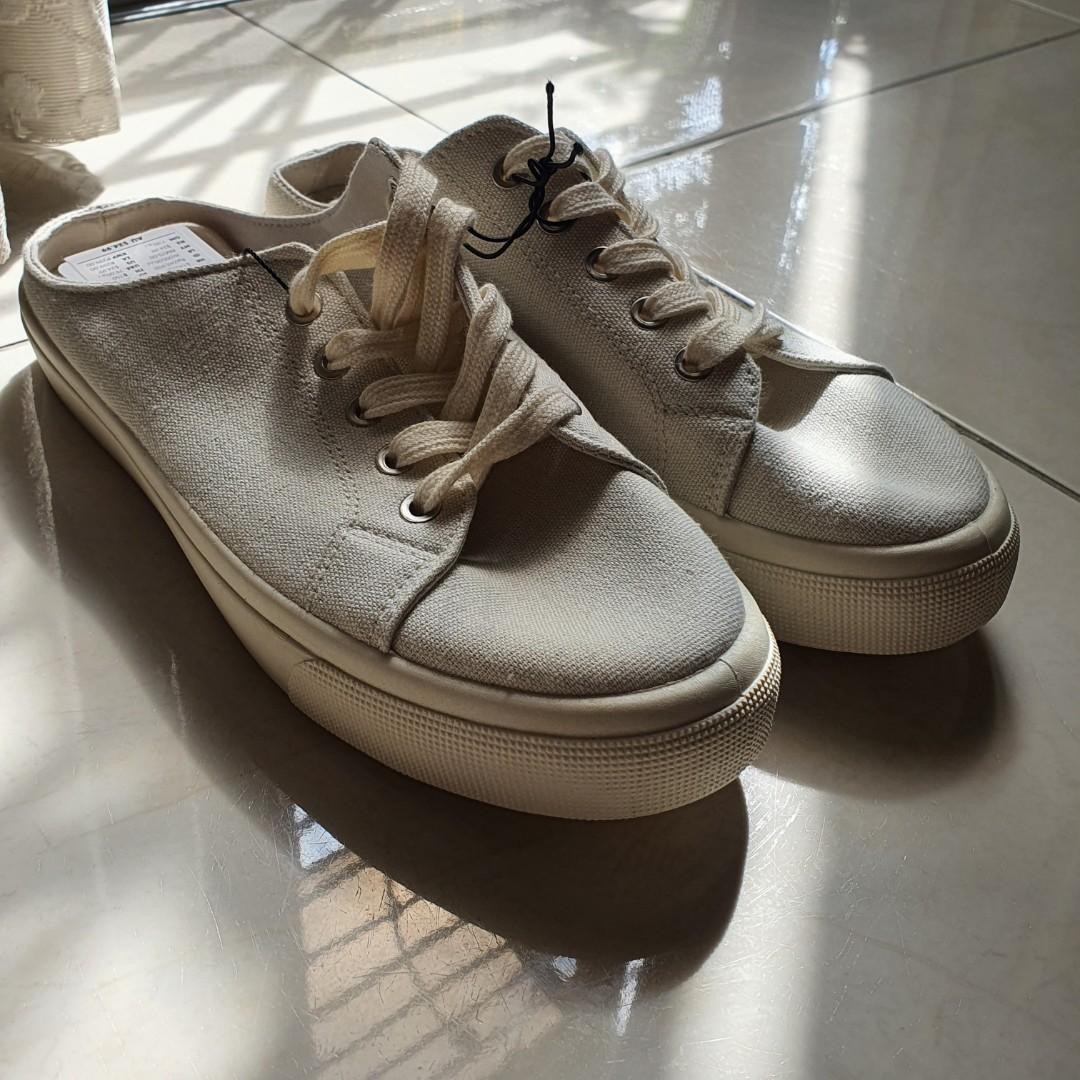 Cotton On Rubi Slip On Sneakers Size 39