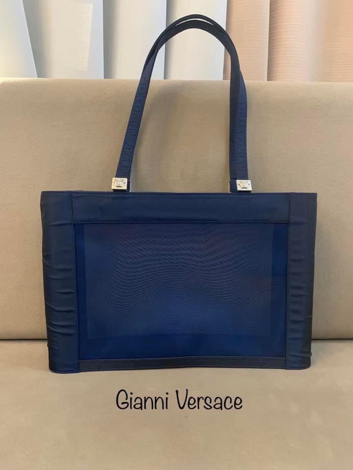 Gianni Versace Mesh Tote Bag (Category: Luxury Bags & Wallets) located in Paranaque City. Submitted by katlouieleandicho (Listing ID 1144966123, Image 3). Description: 💯Authentic #gianniversace Mesh Tote Bag Made in Italy Rank AB Price : P3.5K.