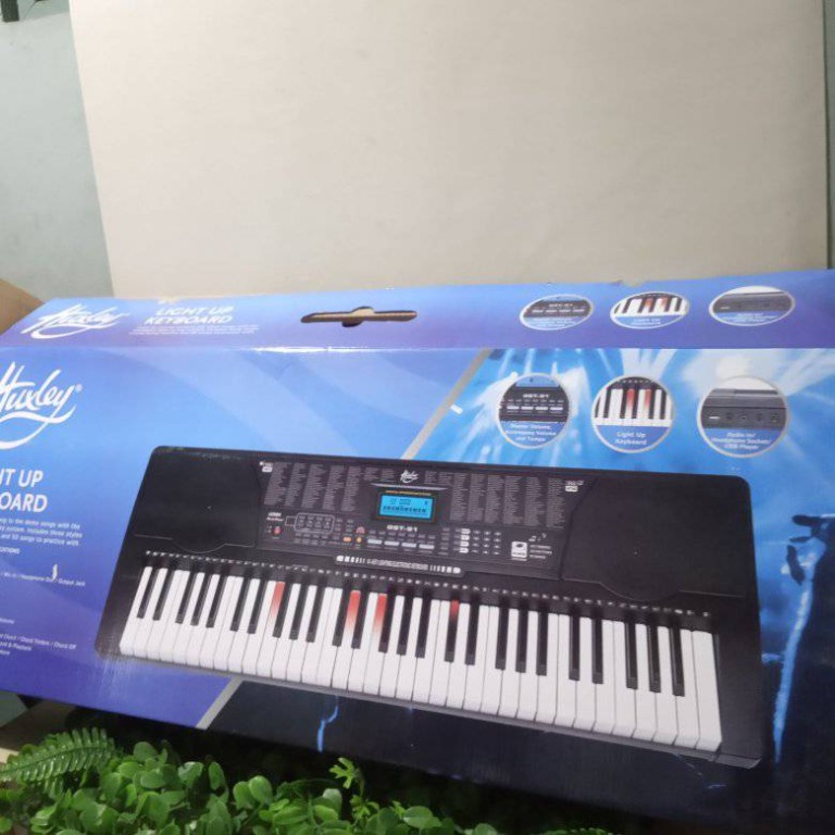 HUXLEY LIGHT UP KEYBOARD, Hobbies & Toys, Music & Media, Musical