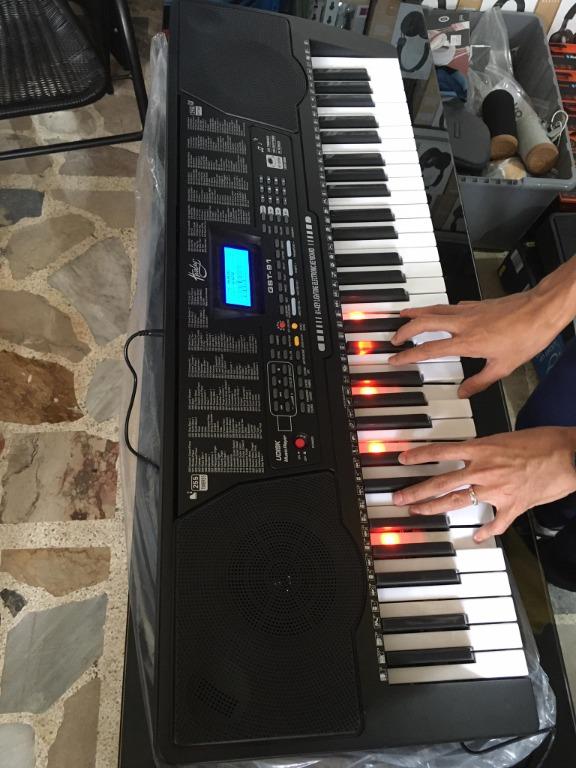 Huxley Light Up Keyboard Piano, Hobbies & Toys, Music & Media, Musical