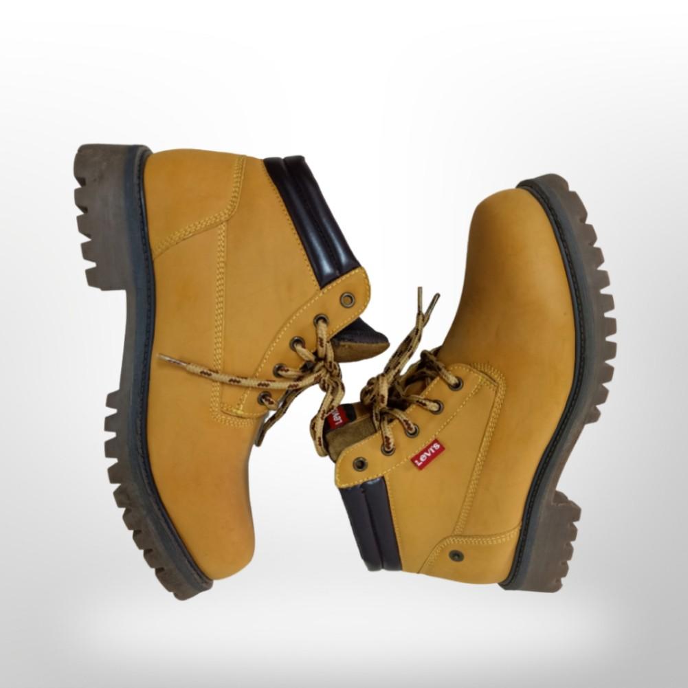 Levis Safety Boots (shoes) ., Women's Fashion, Footwear, Boots on Carousell