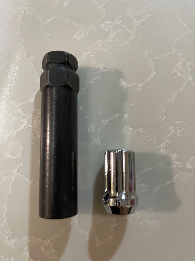 Lug nut key adaptor 12MM x 1.5, Car Accessories, Accessories on Carousell
