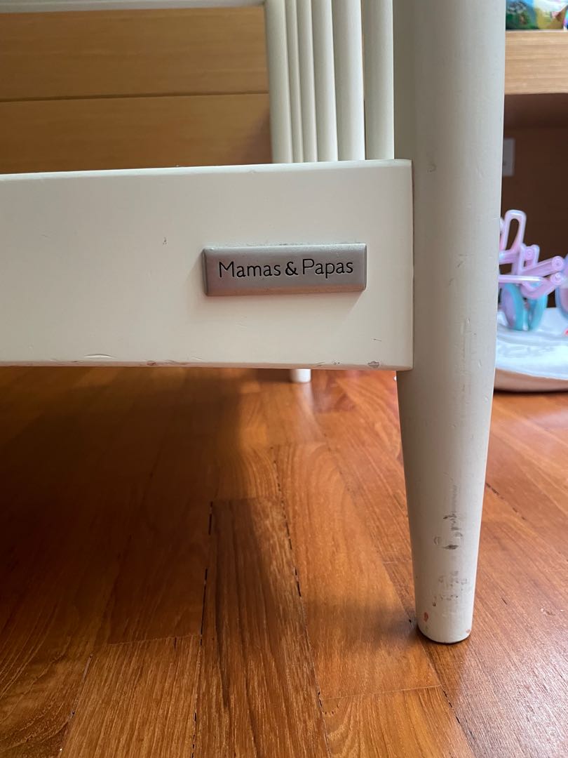 Mamas and Papas Changing Table, Babies & Kids, Baby Nursery & Kids