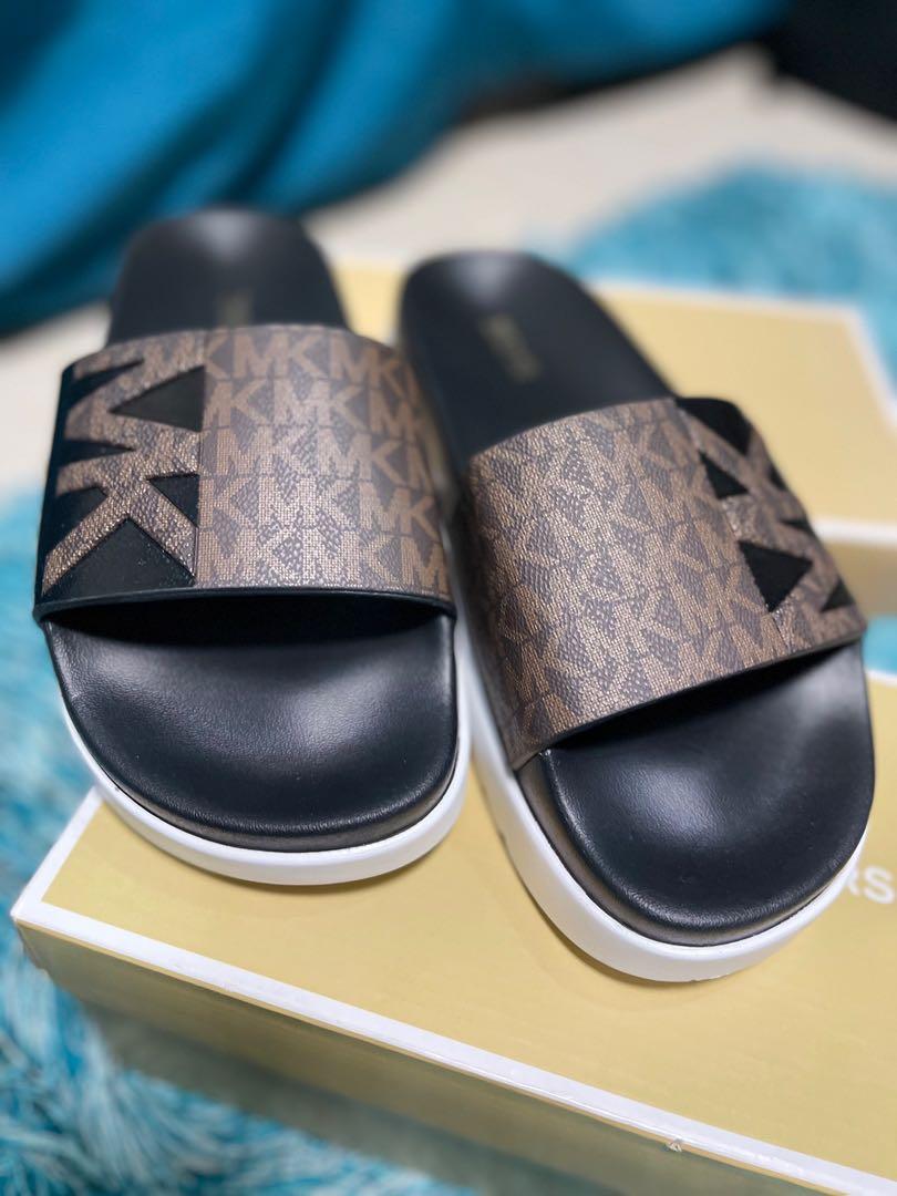 Michael Kors Mk Trixie slide size 7 