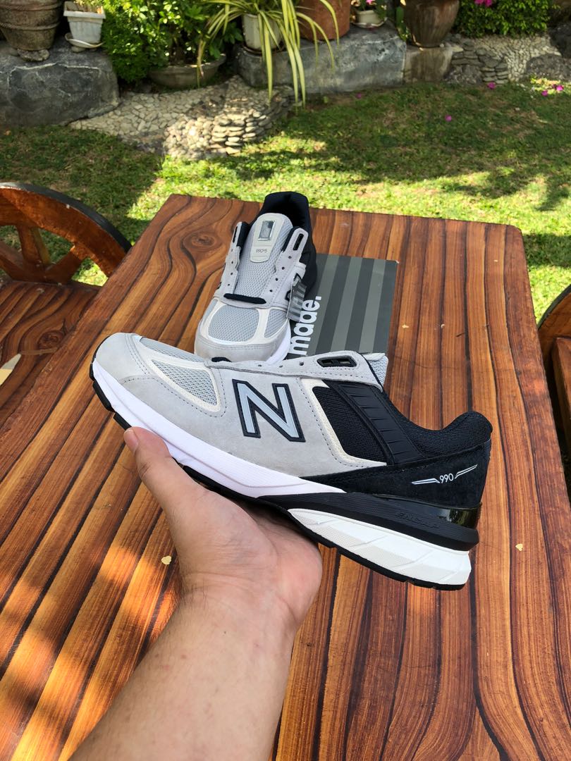 990v5 light grey