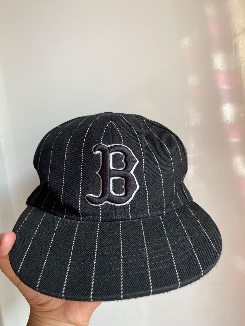 New Era Cap, Men's Fashion, Watches & Accessories, Caps & Hats on Carousell