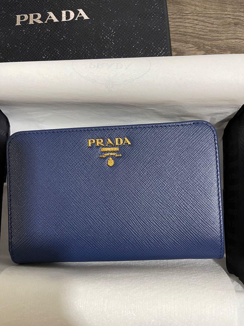 Medium saffiano leather wallet prada best sale