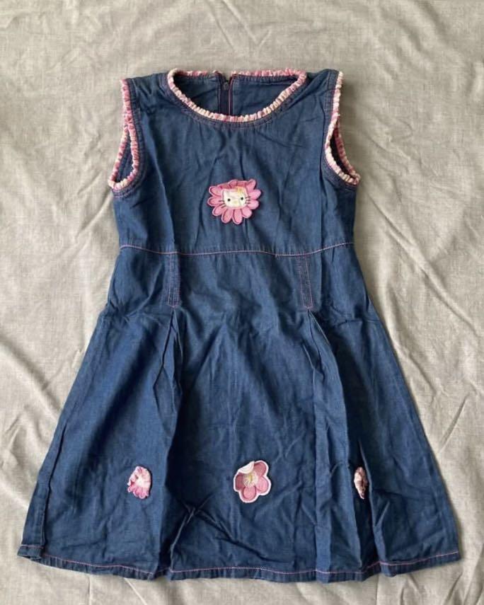 Preloved Y2K Hello Kitty Denim Dress (Category: Babies & Kids Fashion) located in Quezon City. Submitted by aweghostie (Listing ID 1144863013, Image 1). Description: y2k hello kitty denim dress ✧ 𓂋 not branded 𓂋 shoulder : 10 inches 𓂋 bust : 12 inches 𓂋 length : 24 inches 𓂋 dm for inquiries 🗯 ⭑ mop : gcash ⭑ mod : s/co or sdd . # preloved thrift y2k hello kitty blue denim dress girls.