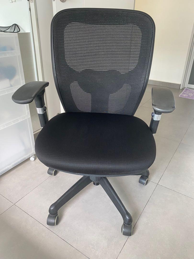 Q mesh online chair price