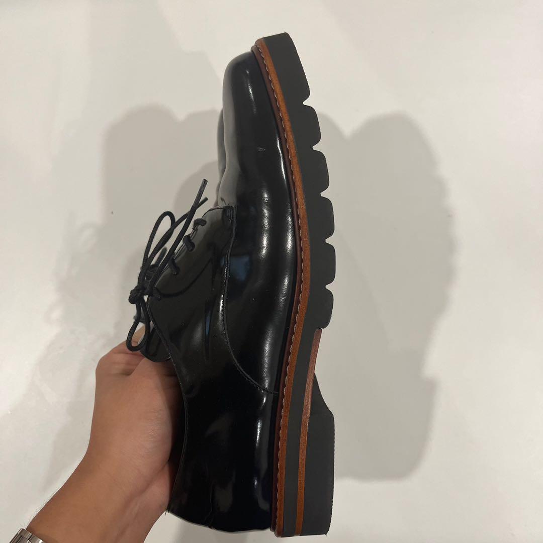Stuart weitzman metro patent leather oxfords top