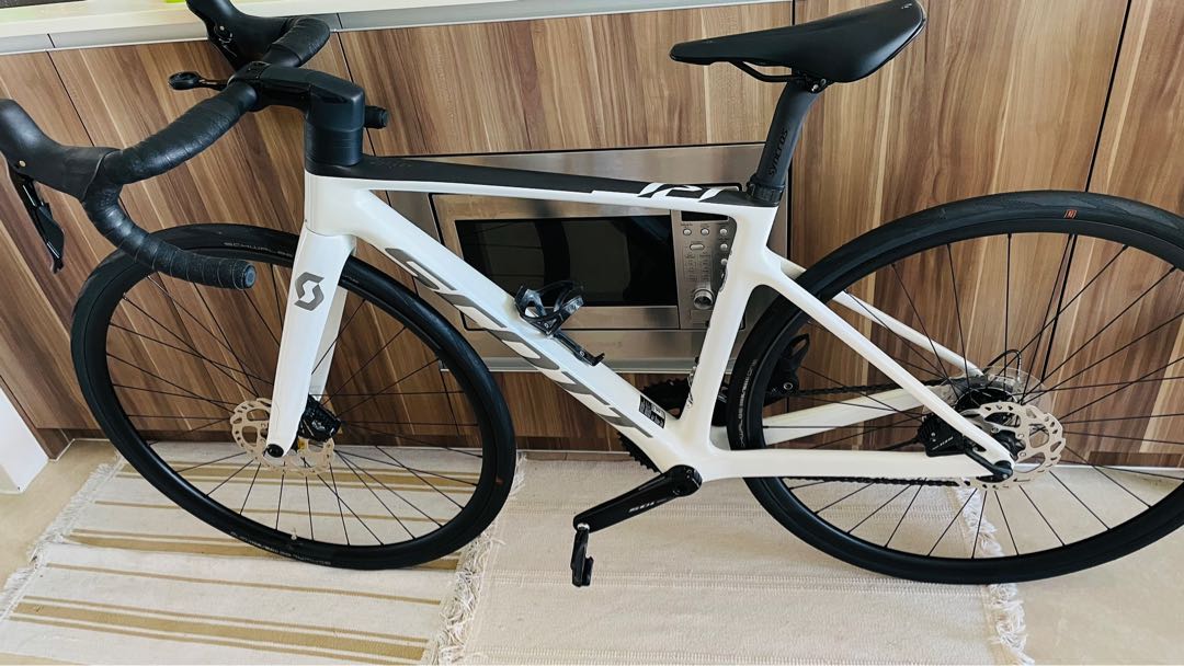 SCOTT ADDICT RC 2021 Sports Equipment Bicycles Parts Bicycles on Carousell