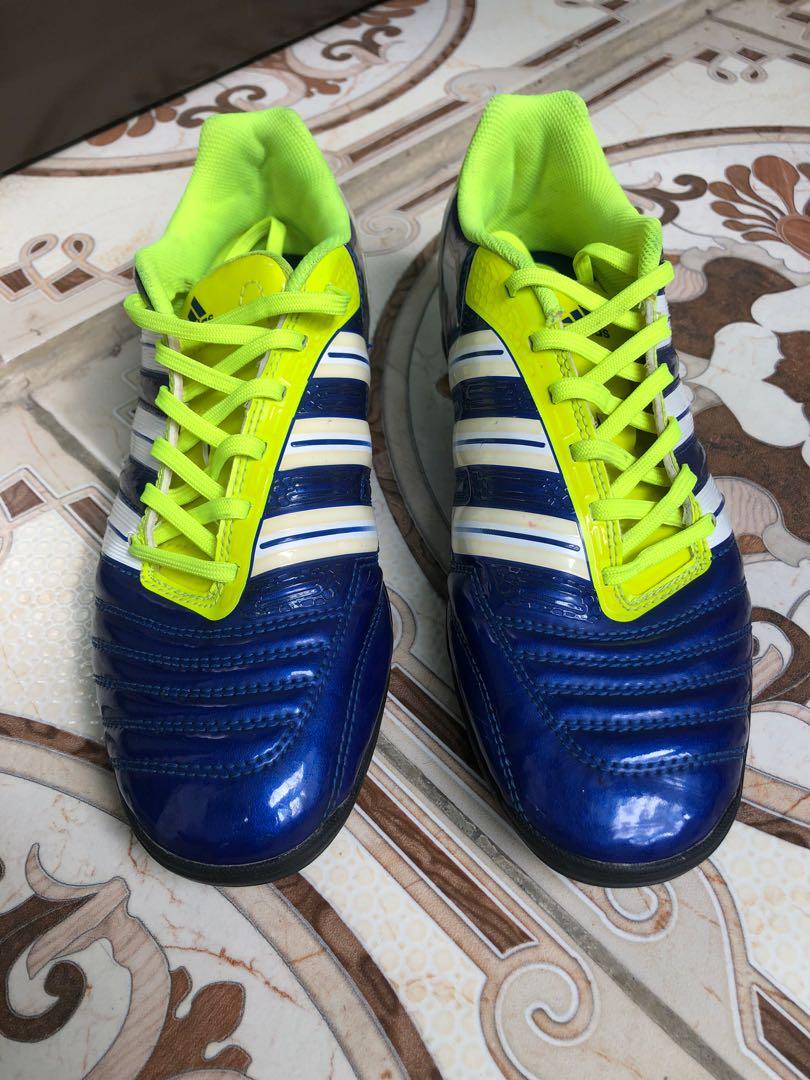 Sepatu bola deals adidas david beckham
