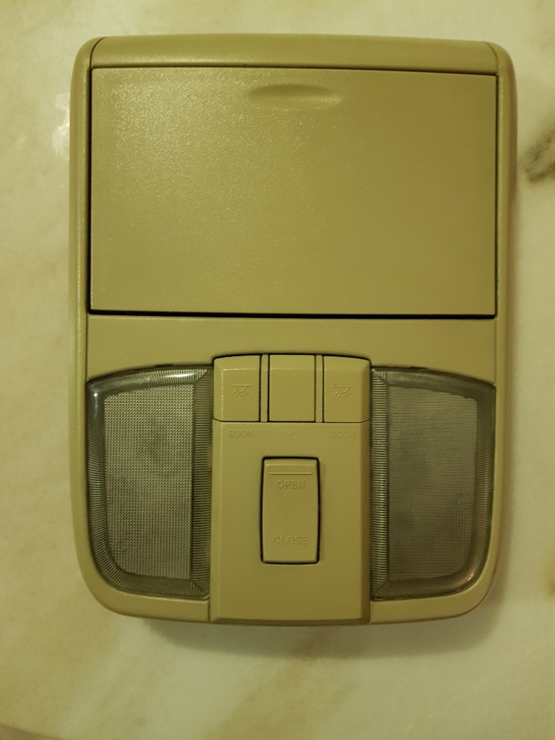 SsangYong Rexton Room Light/Sunroof Switch, Auto Accessories on Carousell