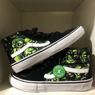(Category: ) located in . Submitted by sneakersbizz (Listing ID 1144894411, Image 1). Description: .