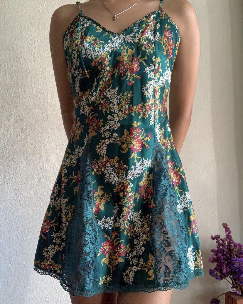 Vintage Victoria's Secret Gold Label Slip in Forest Green ...