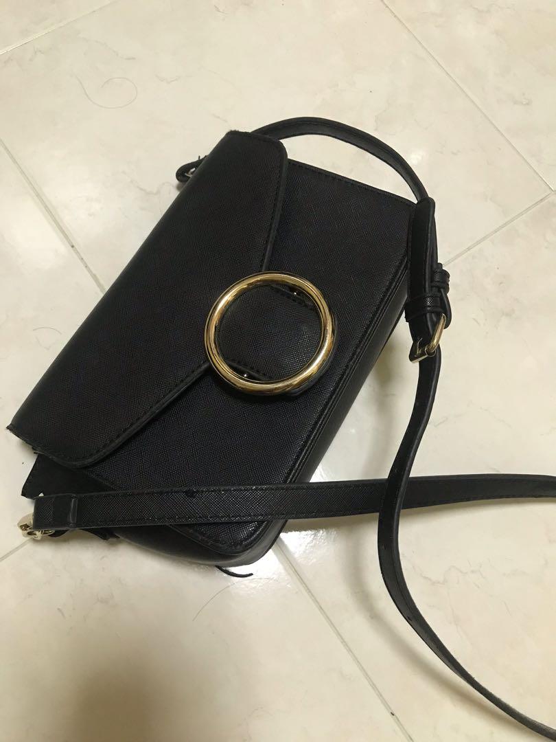 Voir sling bag outlet