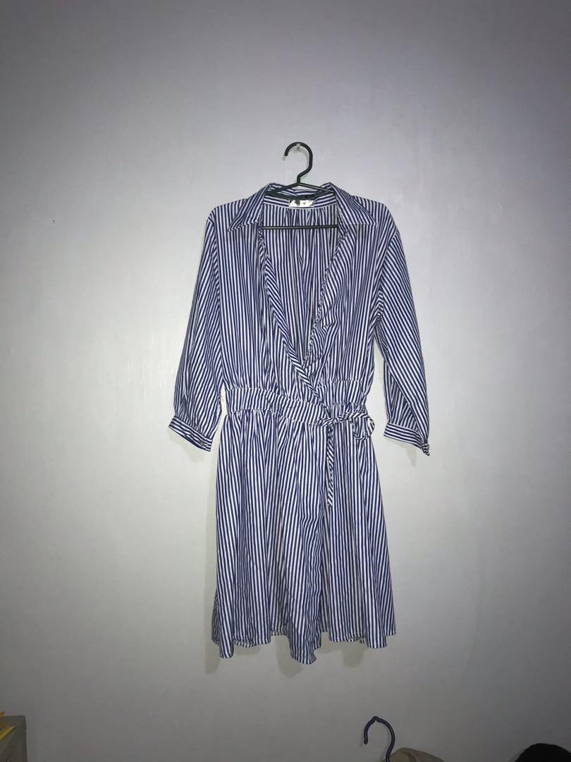 Wrap Around Dress (Category: Dresses) located in Caloocan City. Submitted by sttal (Listing ID 1142094531, Image 1). Description: Wrap around dress but can also be used as cardigan! Perfect for casual or beach outfits✨! Free size! 📍 Mindanao | 9200.
