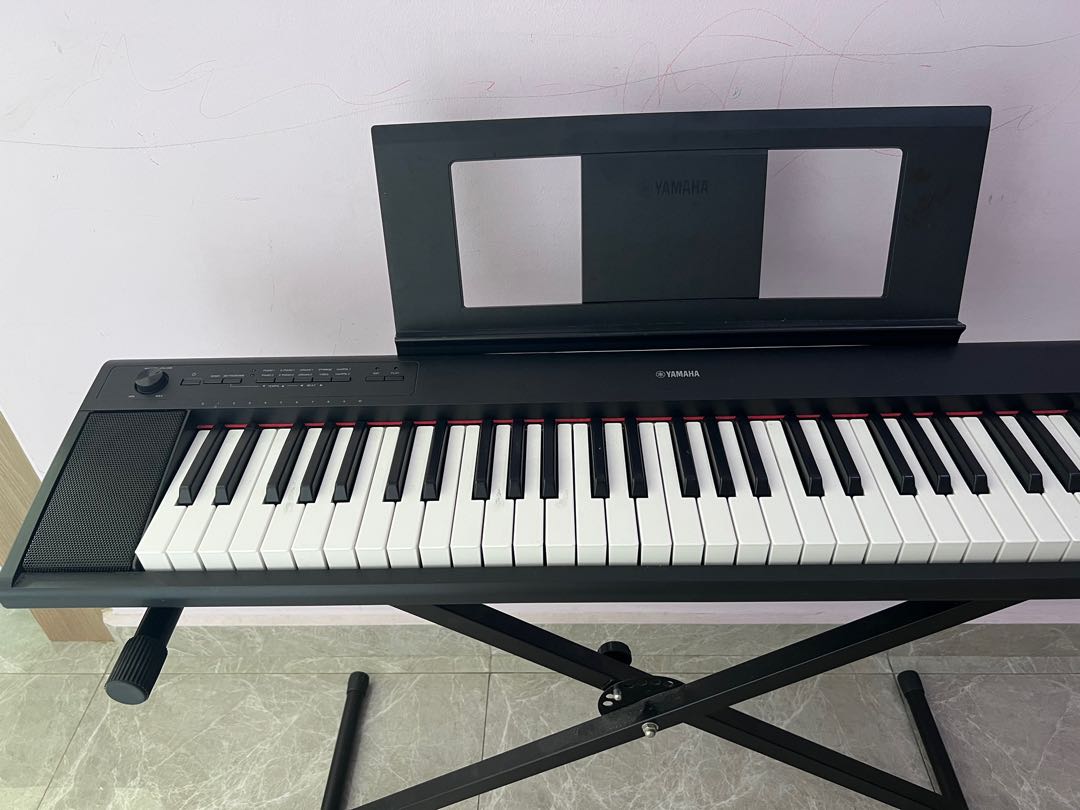Yamaha Digital Piano Keyboard NP12, Hobbies & Toys, Music & Media
