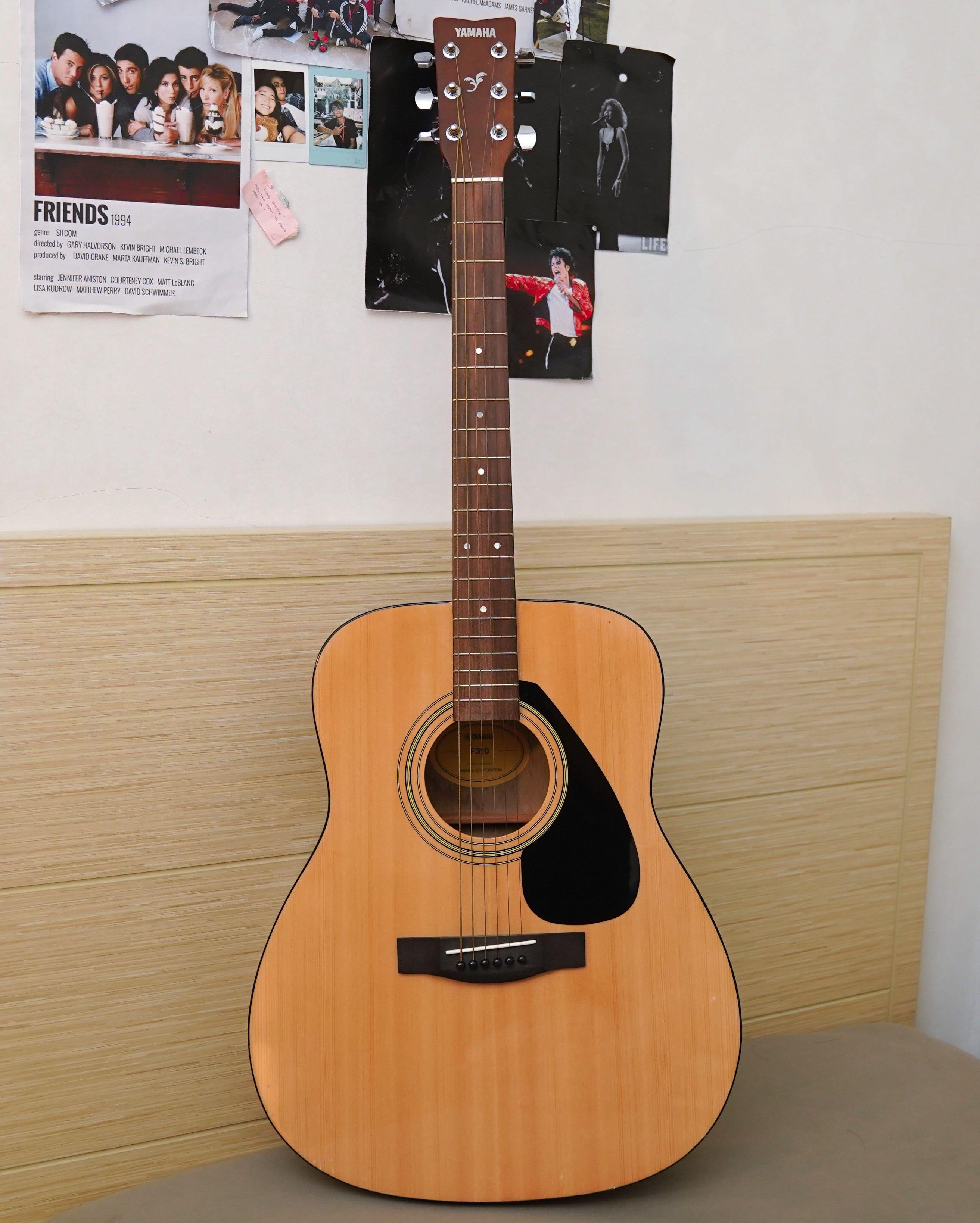 Yamaha f30 guitar hotsell
