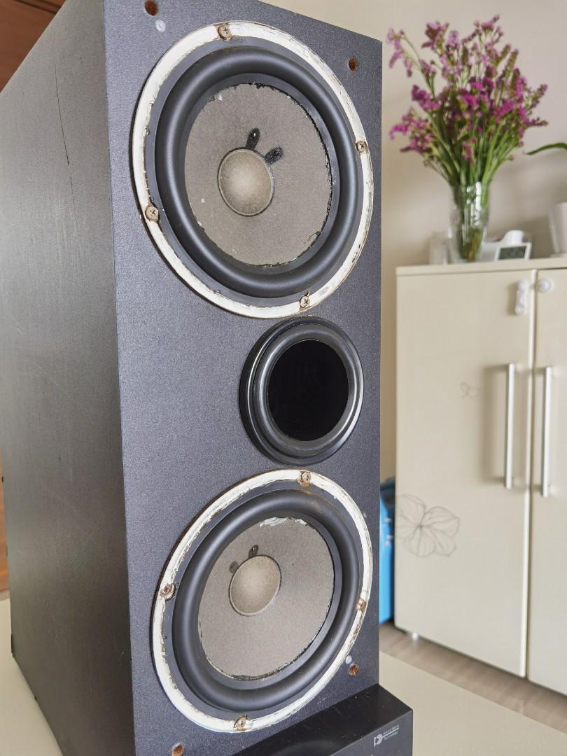 Yamaha YSTSW100 Active Subwoofer, Audio, Soundbars, Speakers & Amplifiers on Carousell