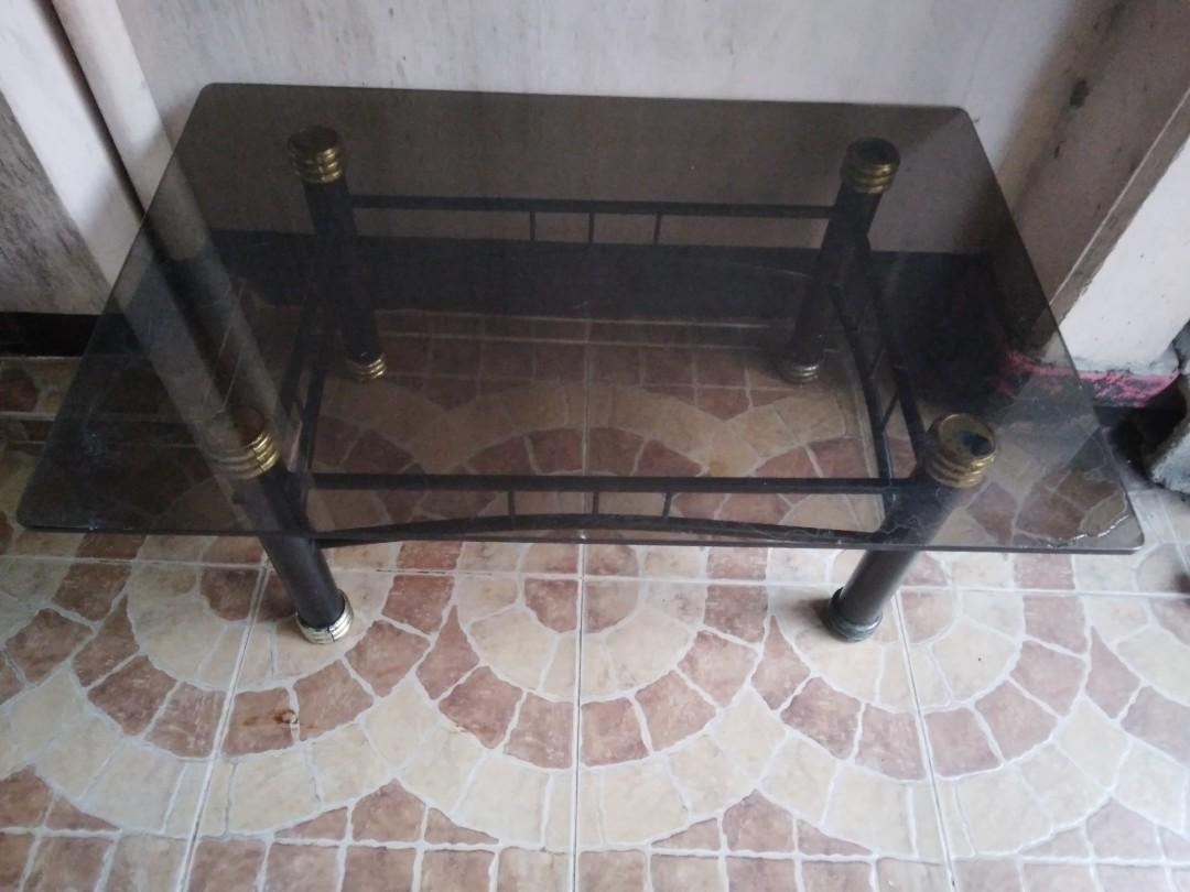 2nd hand glass table for sale, Furniture & Home Living, Furniture