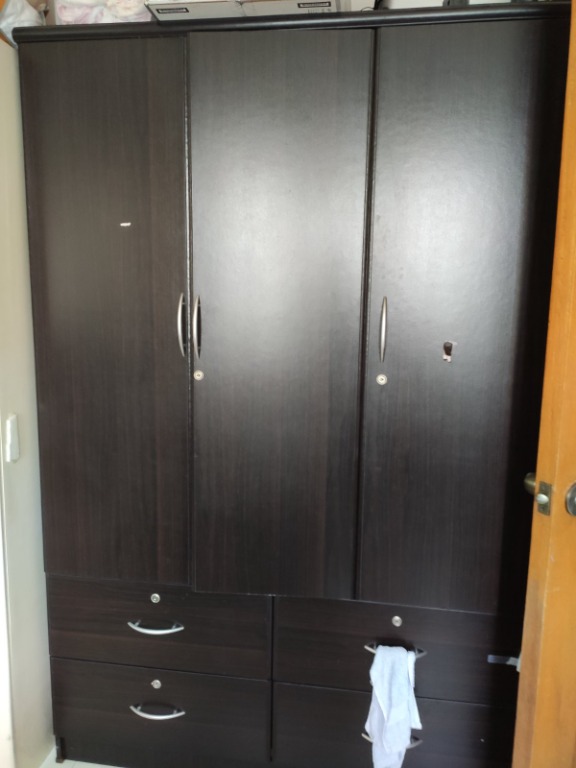 2nd Hand Wardrobe Furniture Home Living Furniture Shelves