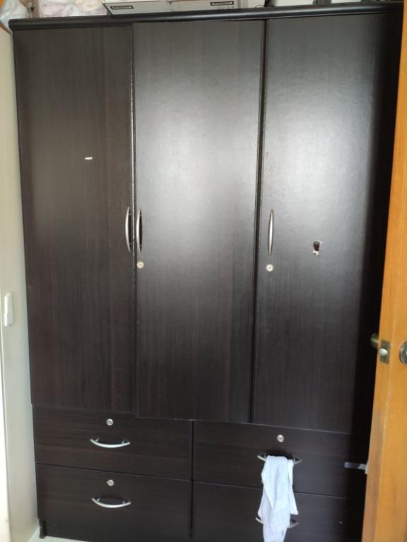 2nd Hand Wardrobe, Furniture & Home Living, Furniture, Shelves