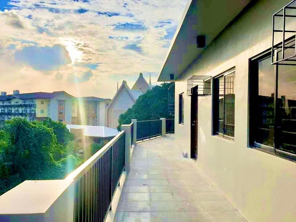 4 Storey Apartment in Don Mariano Subdivision Ortigas Avenue Extension