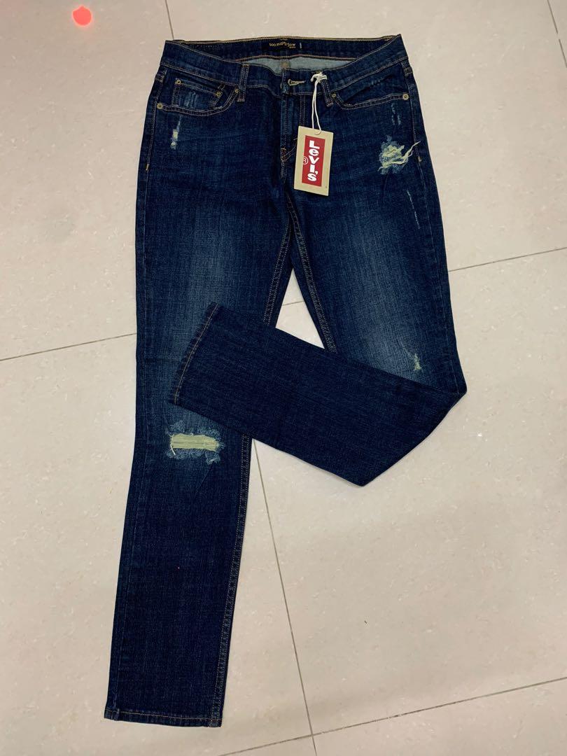 Levi s too superlow 524 jeans 7M Leggings Carousell