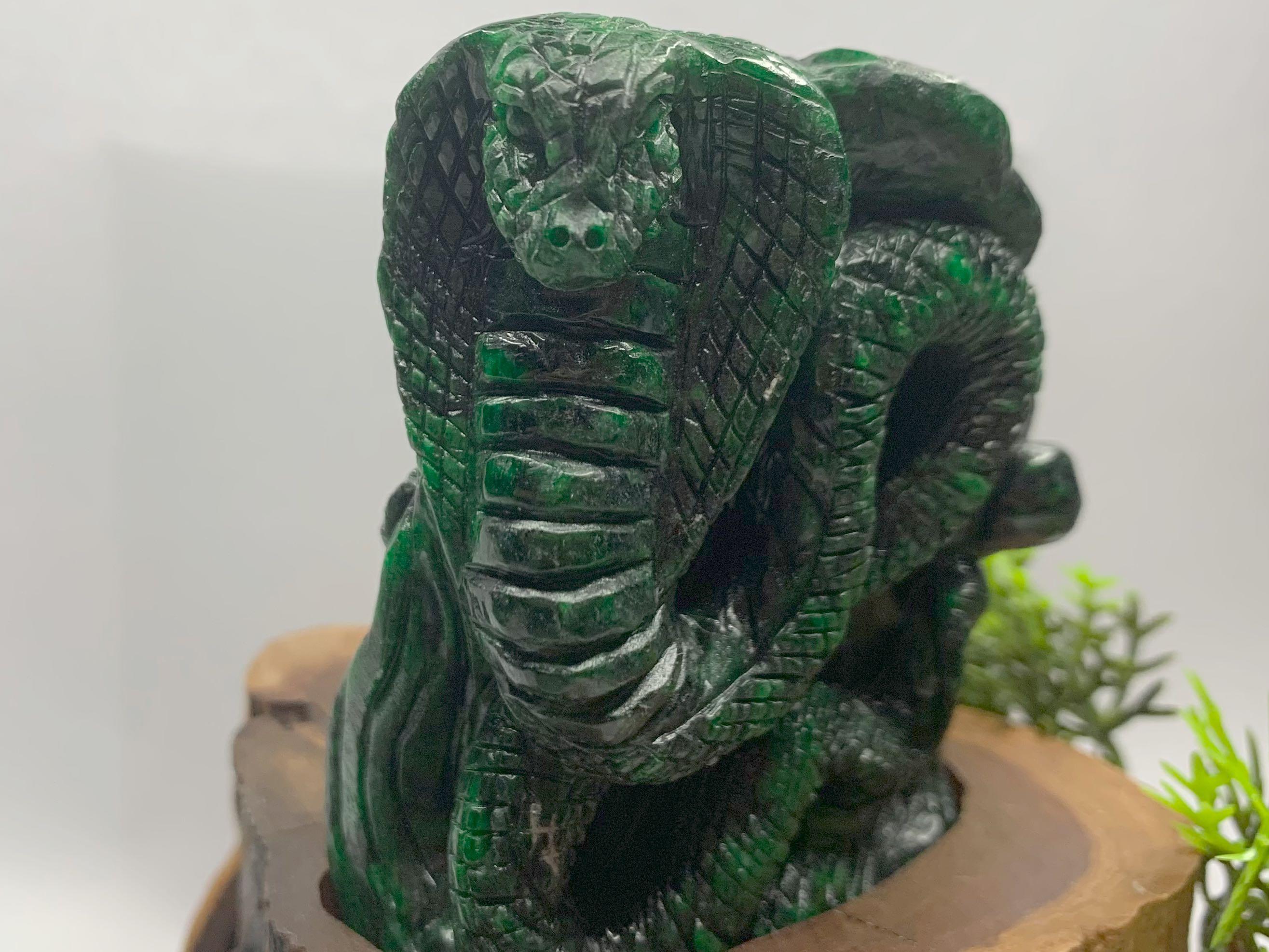 A貨翡翠花青蛇雕刻擺件 興趣及遊戲 收藏品及紀念品 古董收藏 Carousell