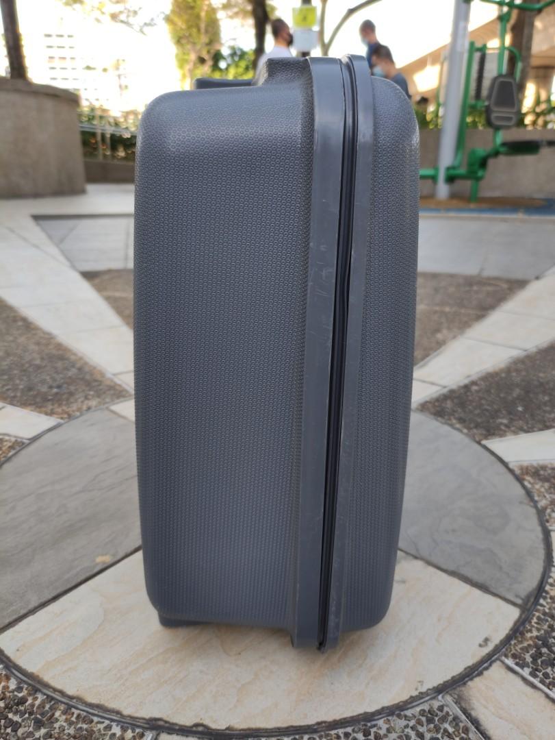 Alfa lite clearance suitcase