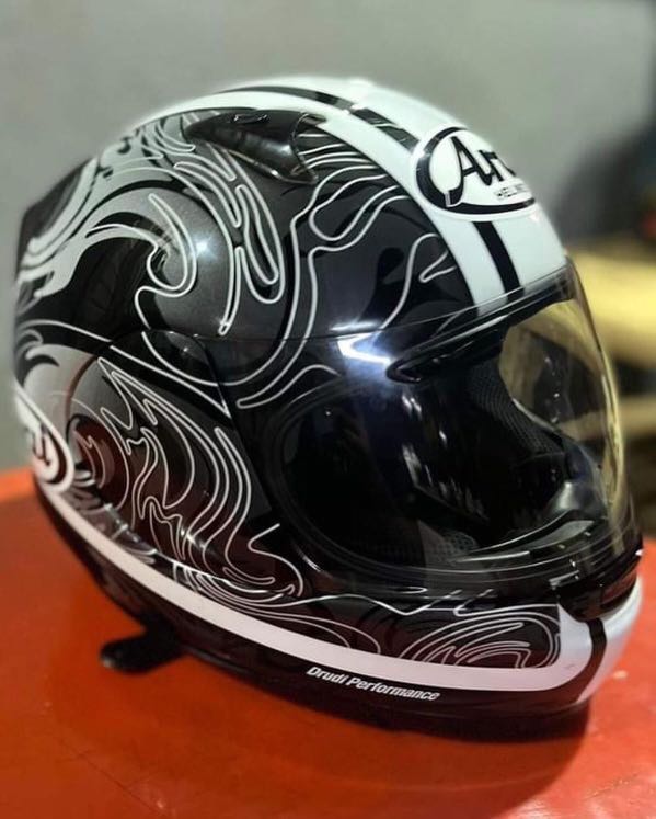 ARAI RIPTIDE FULLFACE 🇯🇵, Motorbikes on Carousell