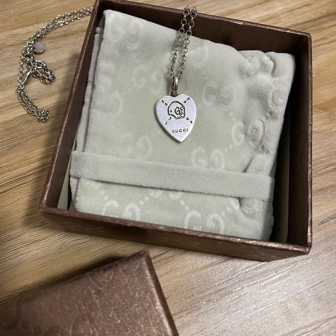 GUCCI Blind for Love heart S925 necklace Luxury Accessories on