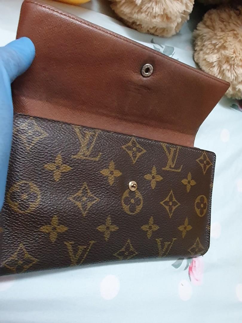 how much is louis vuitton wallet worth