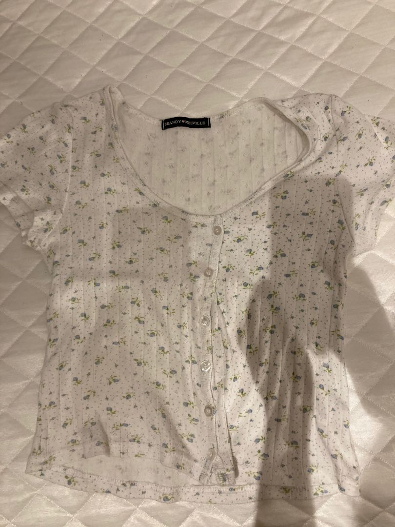 Brandy Melville floral zelly top, Women's Fashion, Tops, Shirts on Carousell