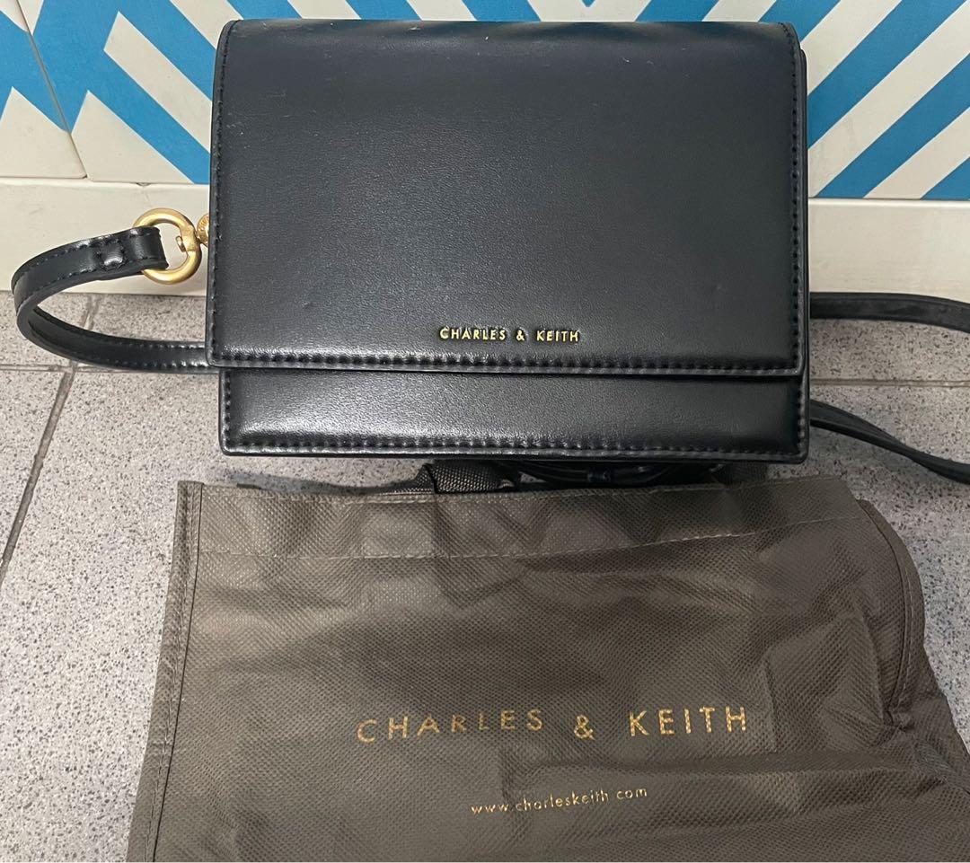 Harga sling bag clearance charles and keith original