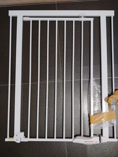 （分類：）位於 。 由 alzando 提交（商品編號 1145142885，圖片 1）。簡介： 。