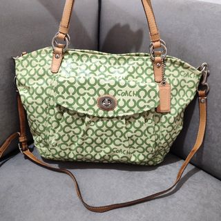 (Category: ) located in . Submitted by premoda (Listing ID 1145047799, Image 1). Description: .