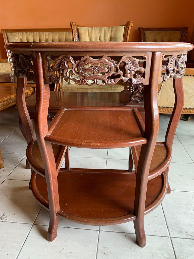 Console Table (Category: Chairs) located in Kuala Lumpur. Submitted by hannahhamid_ (Listing ID 1145165865, Image 2). Description: Self pick up only.
